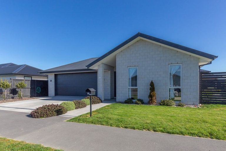 Photo of property in 21 Sandhurst Drive, Rolleston, 7615