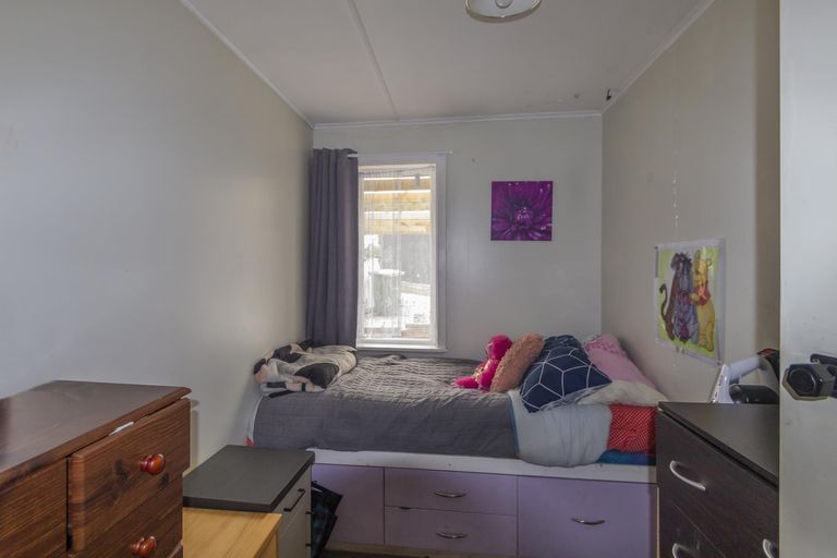 Photo of property in 17 Blyth Street, Holmes Hill, Oamaru, 9401