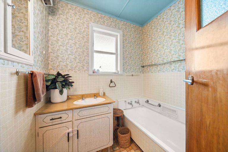 Photo of property in 24 Second Street, Lansdowne, Masterton, 5810