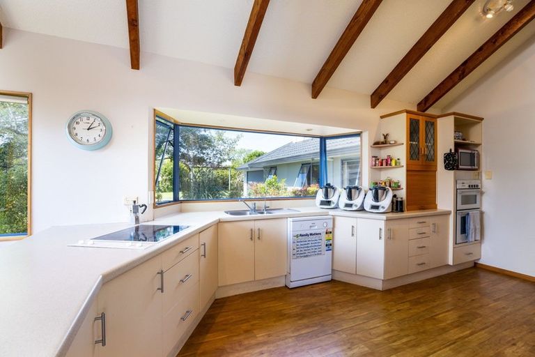 Photo of property in 10d Kinross Drive, Merrilands, New Plymouth, 4312