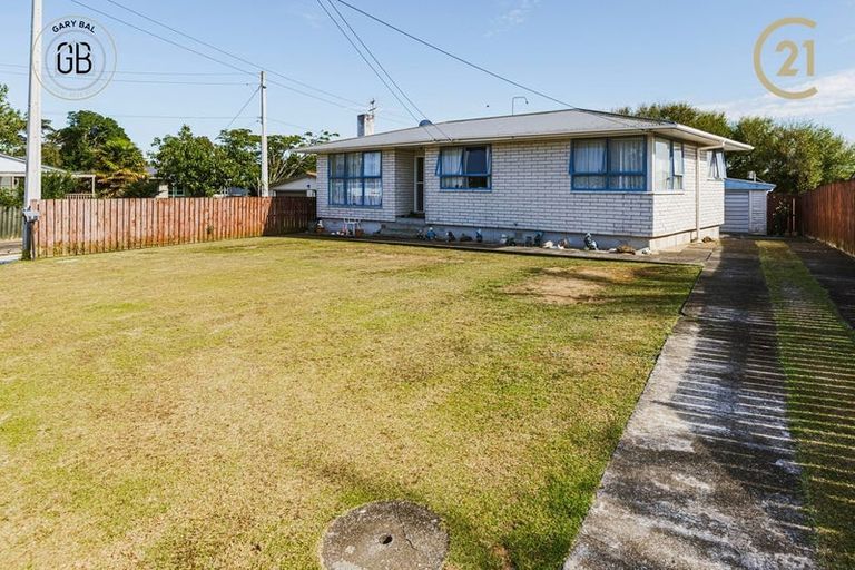 Photo of property in 25 Olive Crescent, Papatoetoe, Auckland, 2025