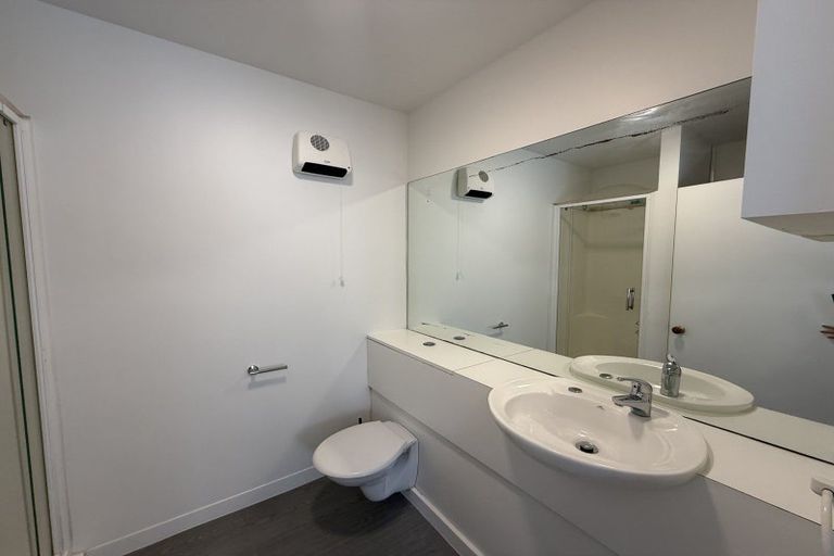 Photo of property in 5 Anderson Heights, Queenstown, 9300