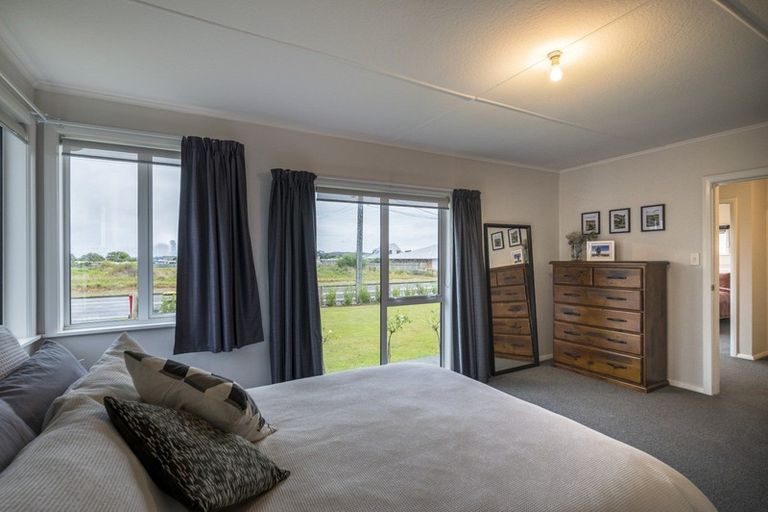 Photo of property in 90 Tiro Tiro Road, Levin, 5510