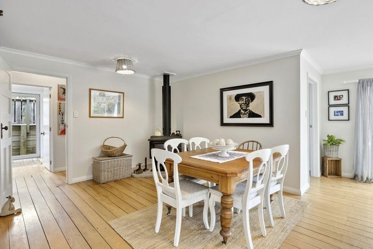 Photo of property in 211 Doctors Point Road, Waitati, 9085