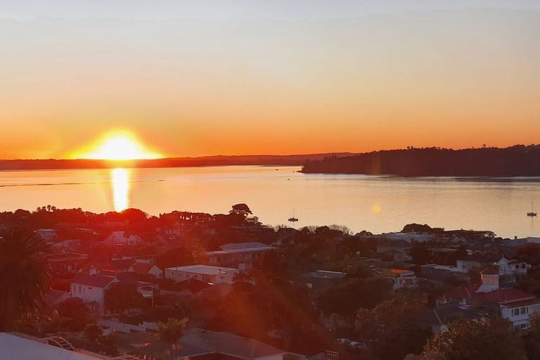 Photo of property in Shangri La Apartments, 6/97 Jervois Road, Herne Bay, Auckland, 1011