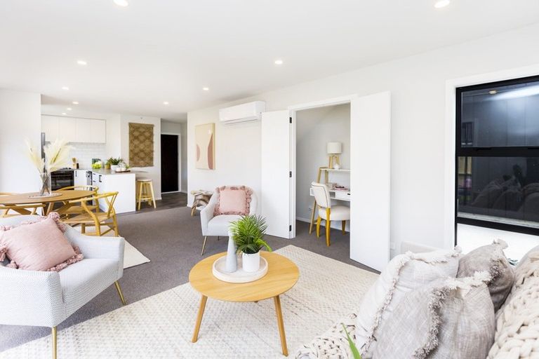 Photo of property in 42b Moeraki Road, Maoribank, Upper Hutt, 5018