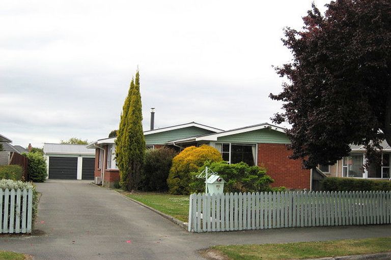 Photo of property in 6 Shaftesbury Street, Avonhead, Christchurch, 8042
