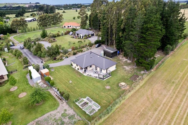 Photo of property in 39 Weld Street, Oxford, 7430