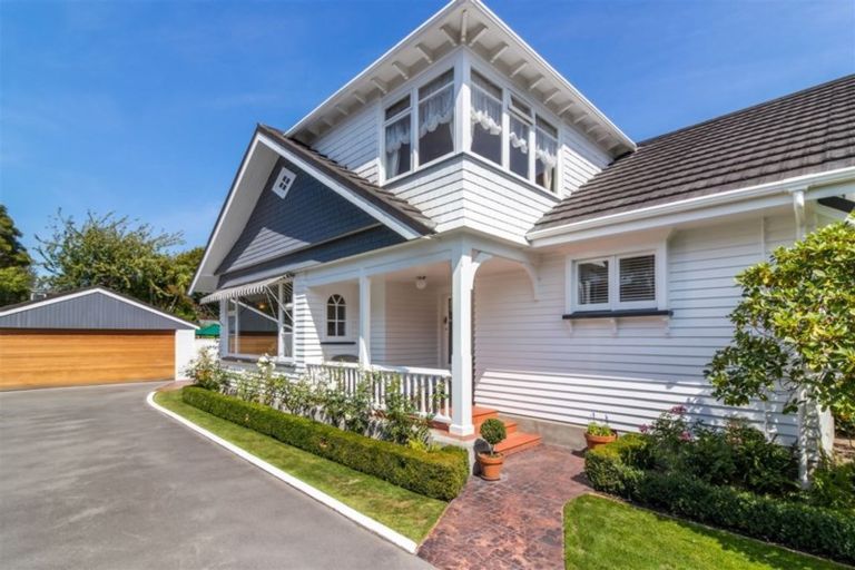 Photo of property in 20 Roa Road, Fendalton, Christchurch, 8041