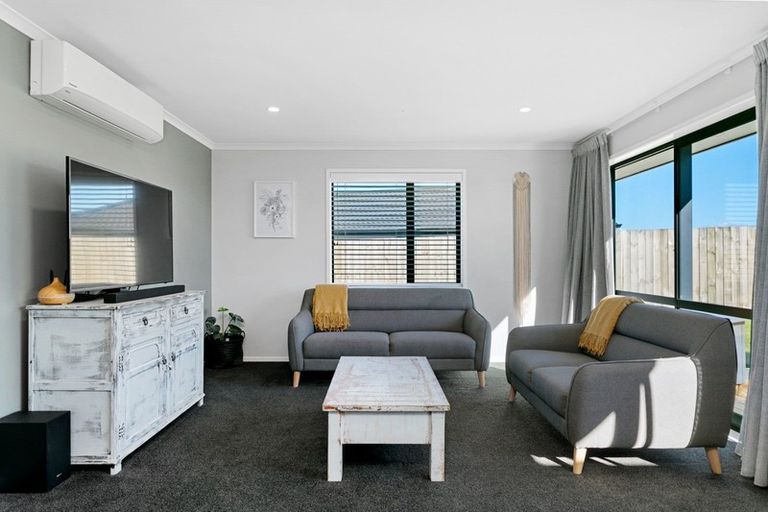 Photo of property in 15 Wai Terrace, Wharewaka, Taupo, 3330