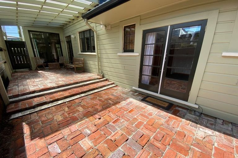Photo of property in 20 Roy Street, Newtown, Wellington, 6021