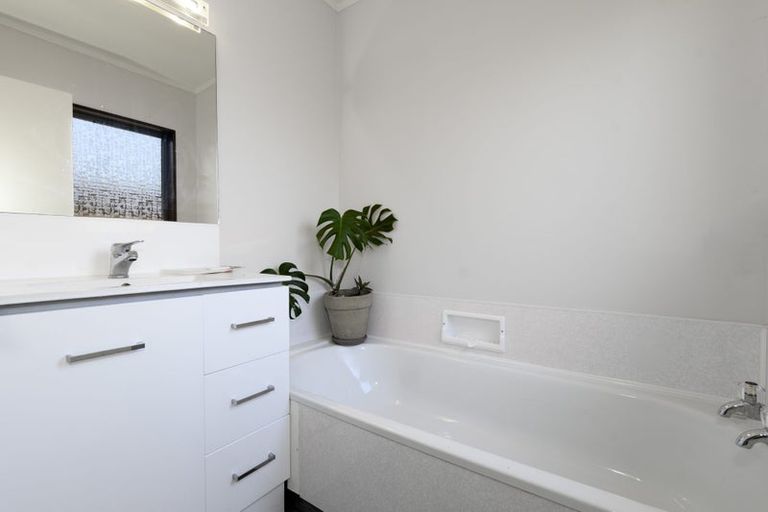 Photo of property in 12a Takapu Street, Matua, Tauranga, 3110