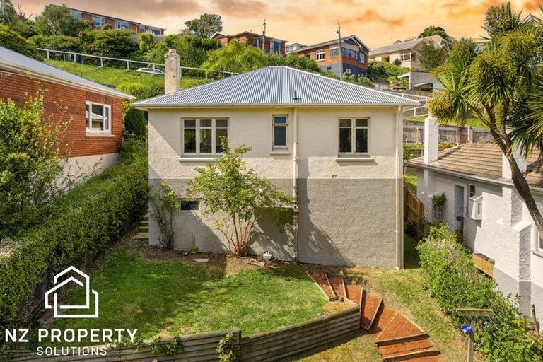 Photo of property in 22 Barr Street, Kenmure, Dunedin, 9011