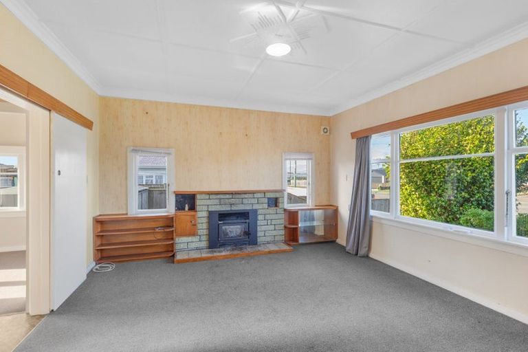 Photo of property in 13 Winchester Street, Levin, 5510