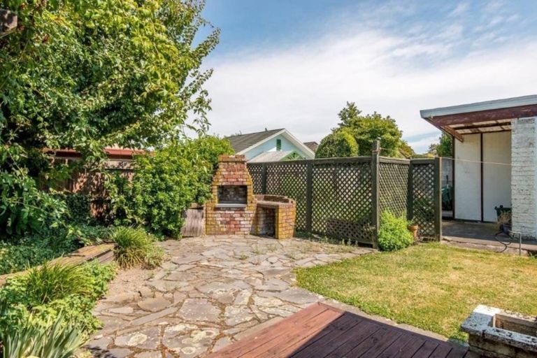 Photo of property in 33 Banbury Street, Burnside, Christchurch, 8053
