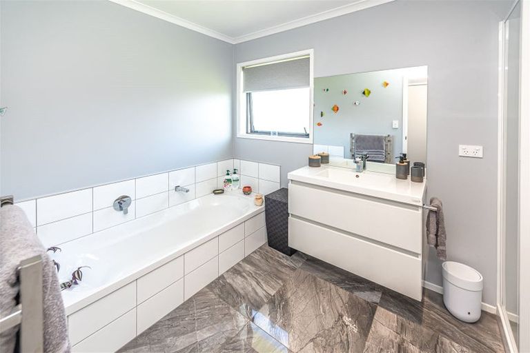 Photo of property in 26 Simon Street, Tawhero, Whanganui, 4501