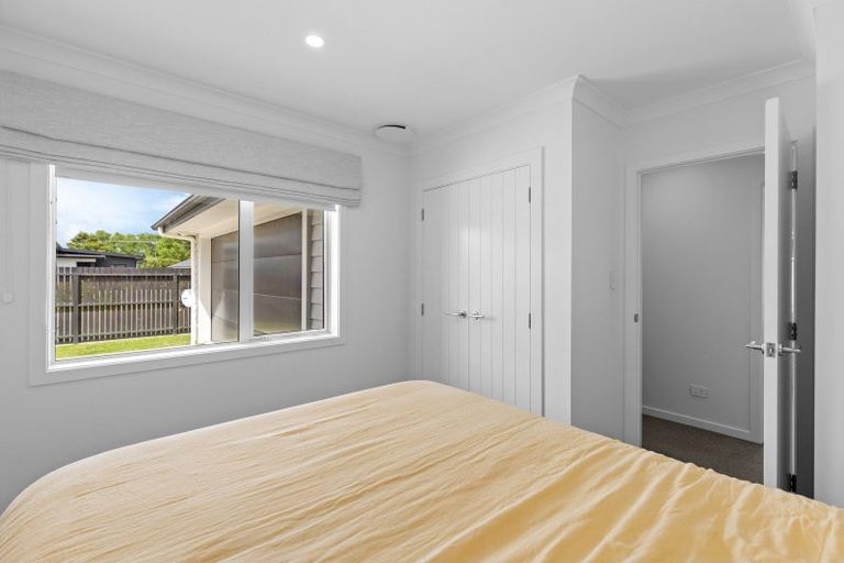 Photo of property in 31 Freedom Drive, Kelvin Grove, Palmerston North, 4414
