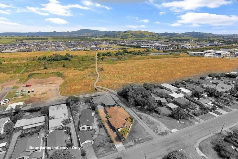 Photo of property in 74a Simpson Road, Papamoa Beach, Papamoa, 3118