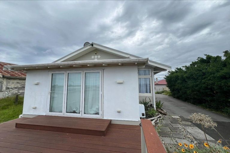Photo of property in 33 Rangiora Street, Castlecliff, Whanganui, 4501