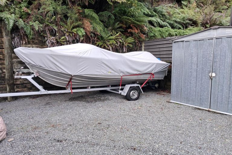 Photo of property in 30 Rata Street, Duncan Bay, Tennyson Inlet, 7195