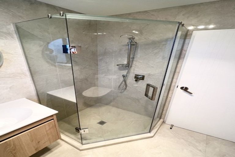 Photo of property in 15 Tahingamanu Road, Hobsonville, Auckland, 0616