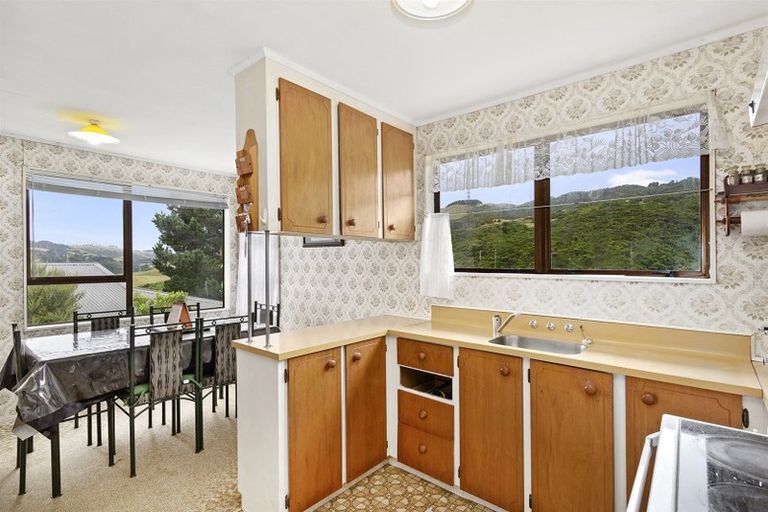 Photo of property in 23 Nassau Avenue, Grenada North, Wellington, 5028