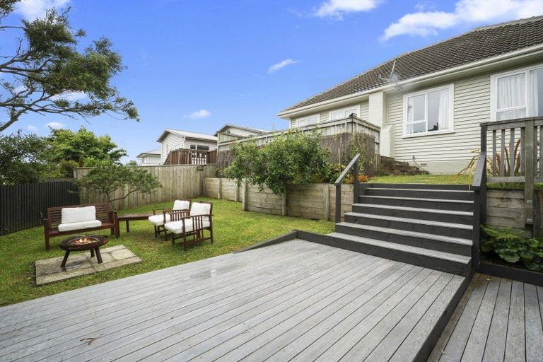 Photo of property in 19 Handyside Street, Tawa, Wellington, 5028