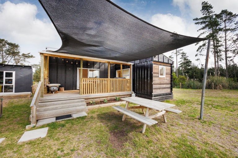 Photo of property in 545 Himatangi Beach Road, Himatangi Beach, Foxton, 4891