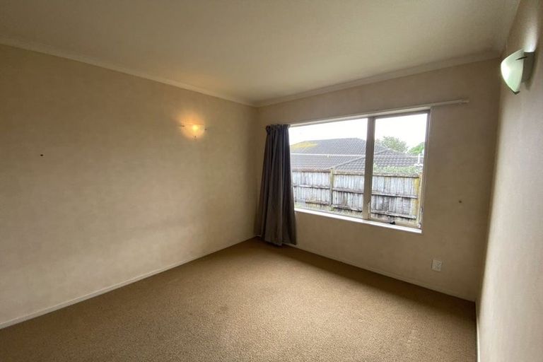 Photo of property in 7 Ironstone Place, Randwick Park, Auckland, 2105