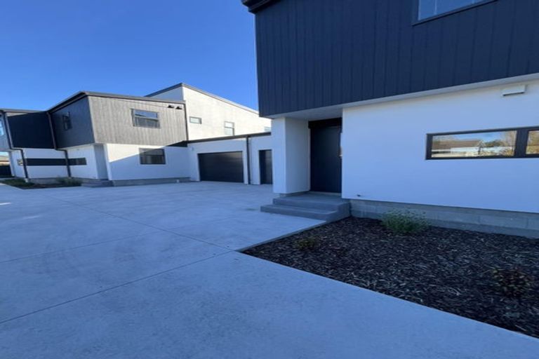 Photo of property in 2/38 Wildberry Street, Woolston, Christchurch, 8023