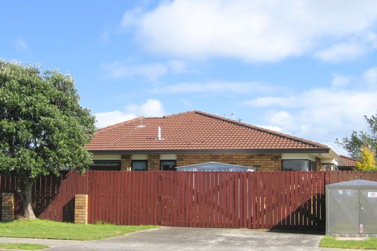 Photo of property in 2/17 Hibiscus Avenue, Mount Maunganui, 3116