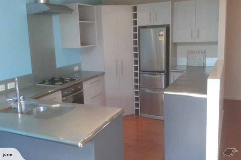 Photo of property in 35 Jackson Street, Island Bay, Wellington, 6023