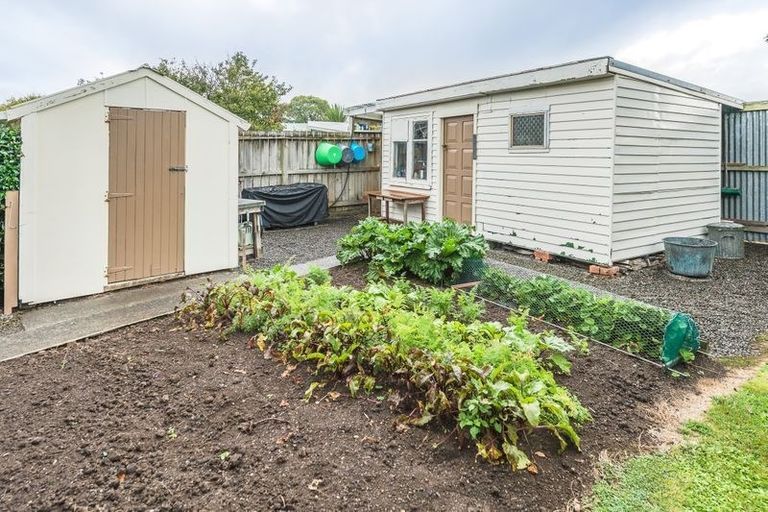 Photo of property in 15 Oaklea Avenue, Marton, 4710