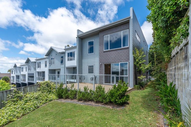 Photo of property in 1/19 Ruakiwi Road, Hamilton Lake, Hamilton, 3204