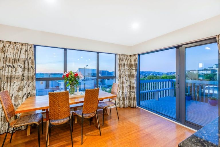 Photo of property in 6 Ettrick Grove, Papakowhai, Porirua, 5024