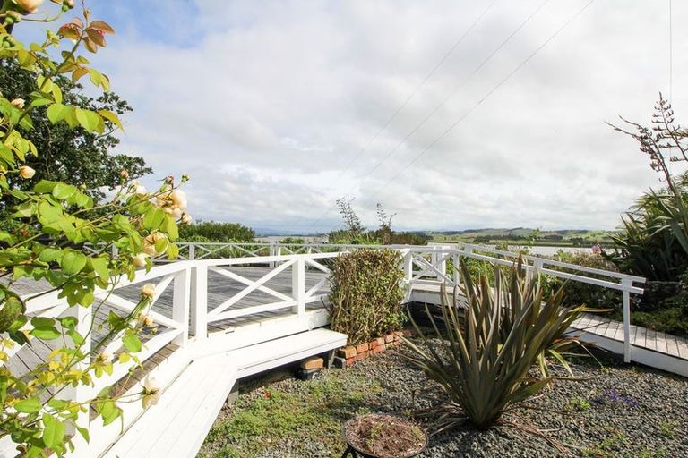 Photo of property in 9-11 Walker Terrace, Te Kopuru, 0391
