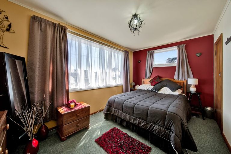 Photo of property in 9 Manawapou Road, Hawera, 4610