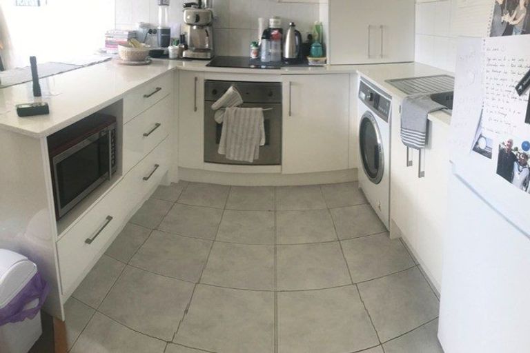 Photo of property in 15/83 Lake Road, Devonport, Auckland, 0622