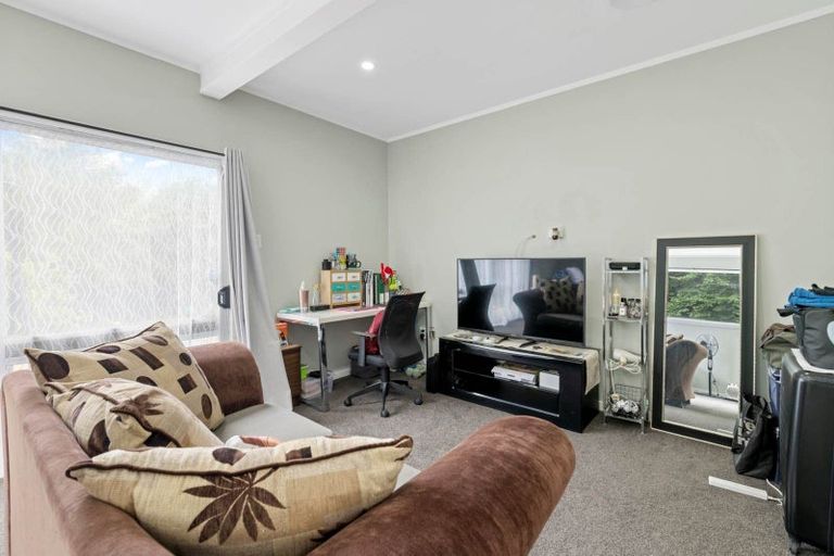 Photo of property in 14a Earlsworth Road, Mangere East, Auckland, 2024