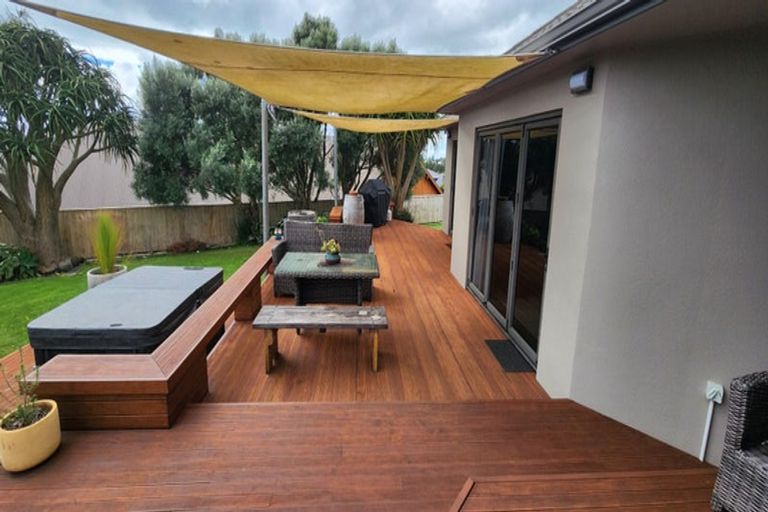 Photo of property in 41 Karamea Street, Whalers Gate, New Plymouth, 4310