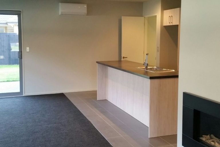 Photo of property in 8 Urihia Street, Marshland, Christchurch, 8083