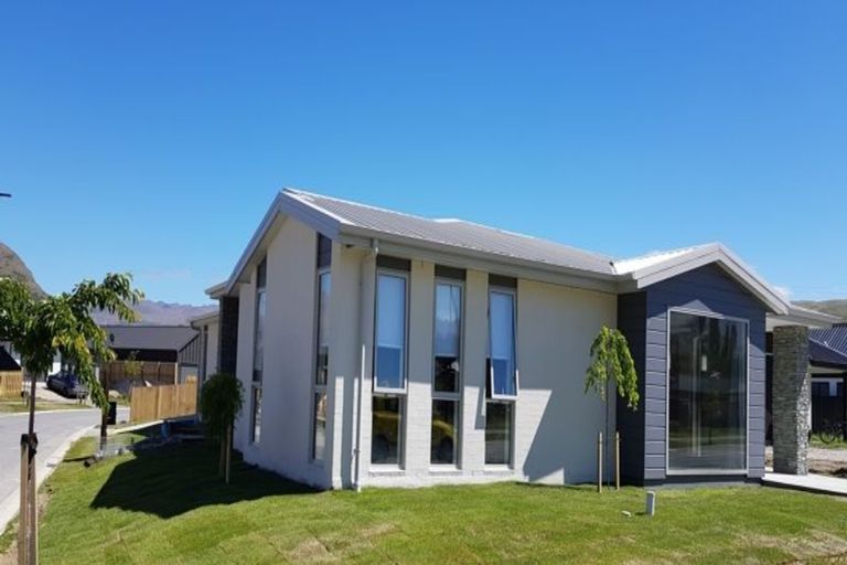 Photo of property in 10 Peppercorn Terrace, Lower Shotover, Queenstown, 9304