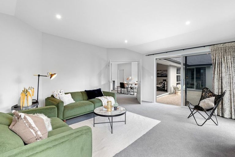 Photo of property in 15 Caledonia Drive, Mosgiel, 9024