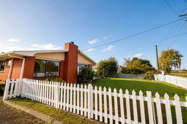 Photo of property in 8 Humffrey Street, Grovetown, Blenheim, 7202
