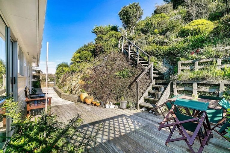 Photo of property in 56 Fyvie Avenue, Tawa, Wellington, 5028