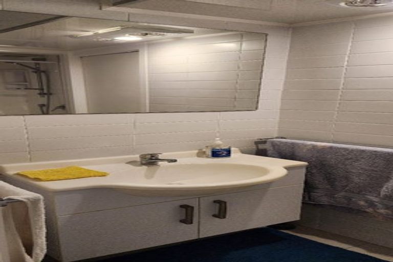 Photo of property in 1/12 Pluto Place, Beach Haven, Auckland, 0626