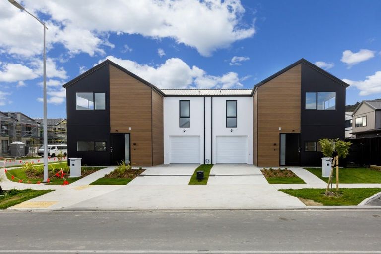 Photo of property in 1 Cynisca Crescent, Wallaceville, Upper Hutt, 5018