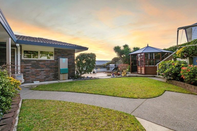 Photo of property in 61 Carlton Street, Bellevue, Tauranga, 3110