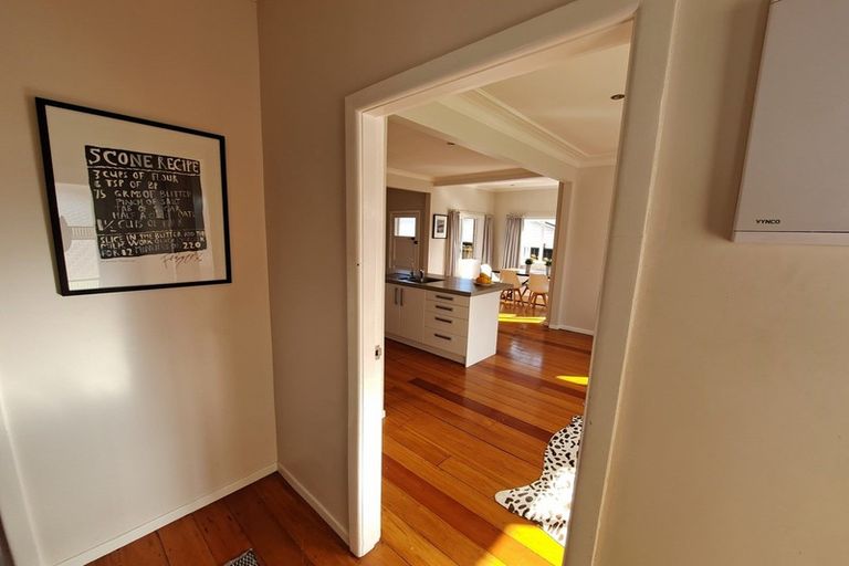 Photo of property in 18 Valley Road, Pukekohe, 2120