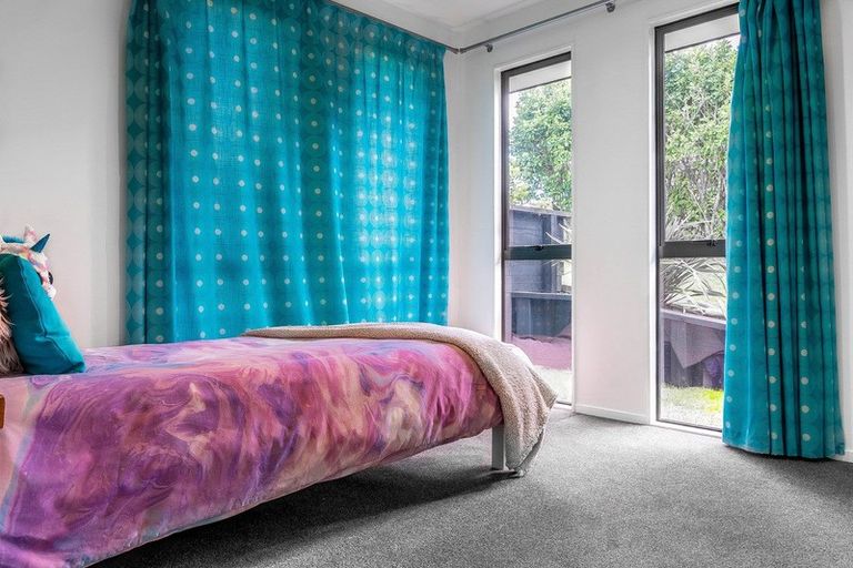 Photo of property in 37 Blue Heron Rise, Stanmore Bay, Whangaparaoa, 0932